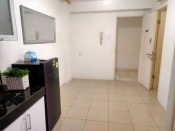 Sewa Semi Furnished 2 bedroom 6 bulan tahunan
