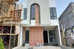 thumbnail-rumah-baru-di-cluster-singgasana-pradana-0