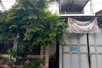 DI KONTRAKKAN RUMAH MUGASSARI
