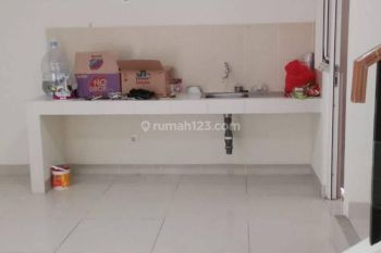 Termurah disewakan rumah cluster Thomson Gading Serpong Tangerang