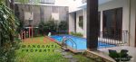 thumbnail-for-rent-beautiful-house-fully-furnish-tinggal-bawa-koper-private-pool-taman-dan-2
