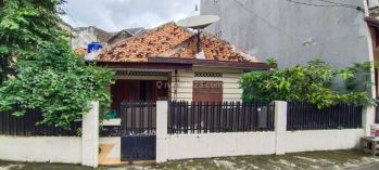 Rumah hitung tanah cocok untuk kost2an bisa di bangun 5 lantai