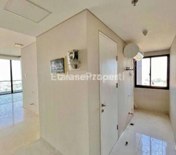 Jual Cepat, Apartemen Voila Ciputra World 4 Bedroom