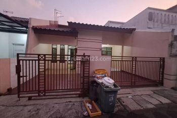 Rumah Bebas Banjir Luas 135 M2 di Jl. Ikan Ikan, Rawamangun