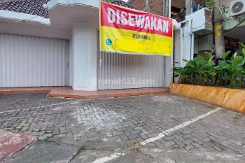 Disewa ruko 2lantai di pinggir jalan raya Ngaliyan