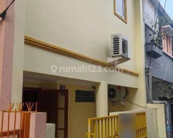 Rumah Gang Motor Strategis di Tanjung Duren(TD214)