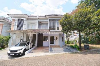 Rumah Cantik Asri 2 Lantai Furnished di Depok Selangkah ke Tol dan Kampus UI