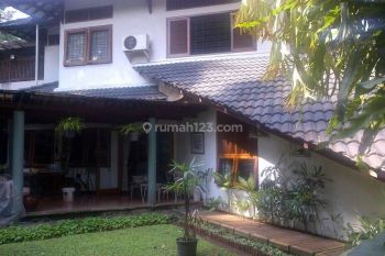 dijual rumah di flamingo bintaro deket mcd dan masjid puri sektor 9 Tangerang