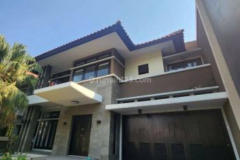 Bagus Rumah Siap Huni di Graha Family Blok N Surabaya Barat
