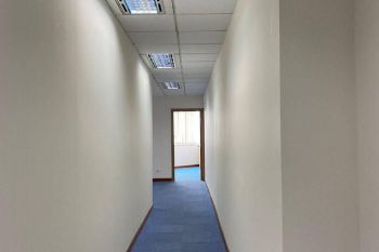 Disewakan Office Lantai 9 luas 66m2 di gedung wisma korindo daerah Pancoran