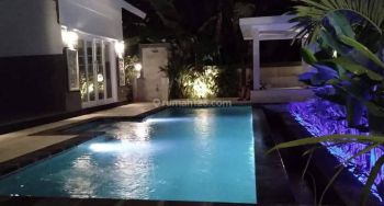 For sale 4Br villa just 600 meter to the beach and close to central lovina