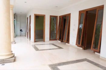 Dijual Rumah Metro Pondok Indah 2 Lantai SHM