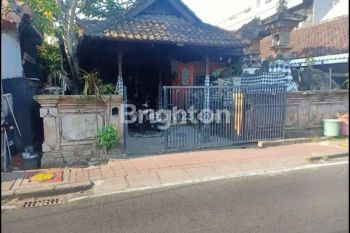 Rumah LOKASI STRATEGIS dan MURAH, untuk segala USAHA, COCOK di SEMINYAK,  BADUNG