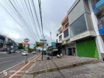 Ruko 3 Lantai di Jalan Utama Mahendradata Padangsambian Denpasar