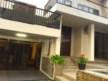 FOR RENT HOUSE SEWAKAN FASILITAS PRIVATE POOL DI KEMANG SELATAN JAKARTA SELATAN