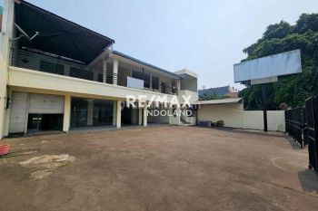 di Sewakan Bangunan Ex Resto Strategis Jakarta Barat 2 Lantai