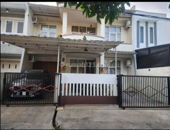 Dijual Rumah 2 Lantai Siap Huni di Villa Melati Mas
