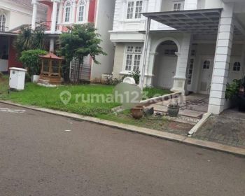 Rumah 2 Lantai Bagus di jalan boulevard legenda wisata