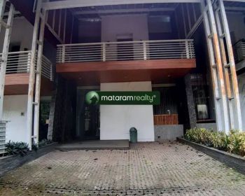 Townhouse Beverly Dago Full Furnished 3 Kamar