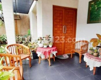 Rumah Bagus di Jl. Alam Permai, Pondok Indah, Jakarta Selatan