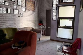 Rumah Minimalis Lokasi One Gate System di Taman Kopo Katapang