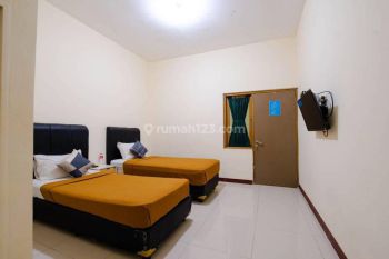 Rumah Kost Athena Syahriah Twin Bed Dekat Ke Bappeda Tangerang