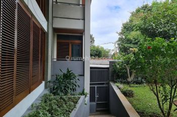 Disewakan Hunian Nyaman Terawat Area Sejuk Ciumbuleuit, Bandung