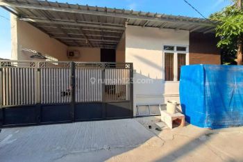 Rumah Dalam Perumahan di Jl Agus Salim, Bekasi Timur. SHM, Dekat Stasiun Bekasi.