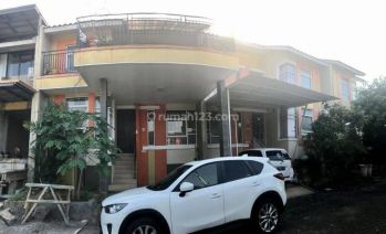Rumah Bagus Dan Murah 2 lantai di Perumahan Bukit Wahid Manyaran