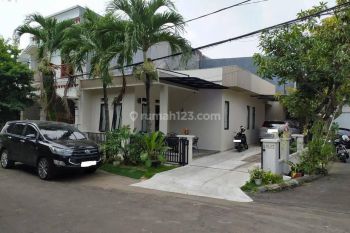 Rumah Renovasi Murah LT 202 Meter Posisi Hook Dalam Perumahan Villa Dago