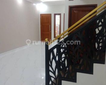 Rumah Baru 2l antai Pondok Aren, bebas Banjir