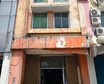 Ruko Siap Pakai Hadap Jalan Raya Cempaka Mas Jakarta Pusat