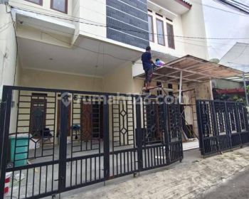 Rumah  tebet barat 2 Lantai Sudah Renovasi