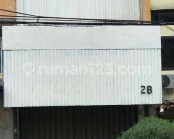 Ruko Di Pinggir Jalan