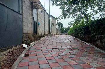 Lahan Datar Sekitar Taman Herbal Insani Akses Mobil