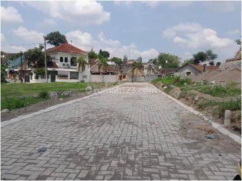 Dekat Upn Amikom Ringroad, Tanah Jogja Cocok Kost Siap Ajb