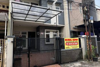 Non.650 Rumah 2nd, 3 Lantai Taman Ratu Jakarta Barat
