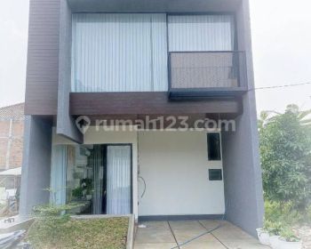 Rumah modern di Cirendeu nempel fasilitas dan dekat lebak bulus
