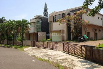 Bangunan Kantor Strategis di BNR Bogor Parkiran Luas