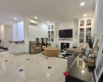 Rumah Pluit 11x20 American White Desain Furnish Siap Huni