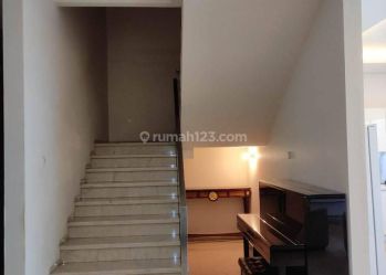 Rumah Full Furnish Bisa KPR dekat RS Mayapada Lebak Bulus