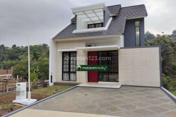 Rumah 3 Lantai Unfurnished Di Komplek Resort Dago Pakar,