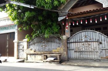 Di Jual Rumah Plus Tempat Usaha di Jl Utan Panjang, Kemayoran, Jakarta Pusat