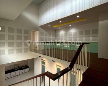 Rumah Seperti Baru 2 Lantai di komplek Muara Tengah Kota Bandung