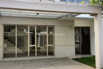 Disewakan Rumah PIK 2 Cluster Magenta Boulevard