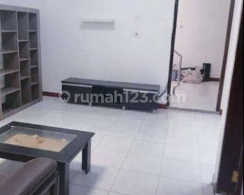 Disewakan Rumah Furnished Area Kembar Moch. Toha