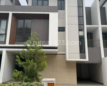 Disewa Rumah 3 Lantai Di Jakarta Garden City, Cakung