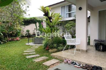 KAN RUMAH MEWAH FULL FURNISH ADA PRIVATE POLL DI SENTUL CITY