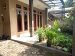 thumbnail-rumah-modern-minimalis-2-lantai-siap-huni-lokasi-kopo-bandung-1