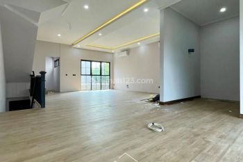 Rumah Lokasi Strategis di Cilandak Jakarta Selatan